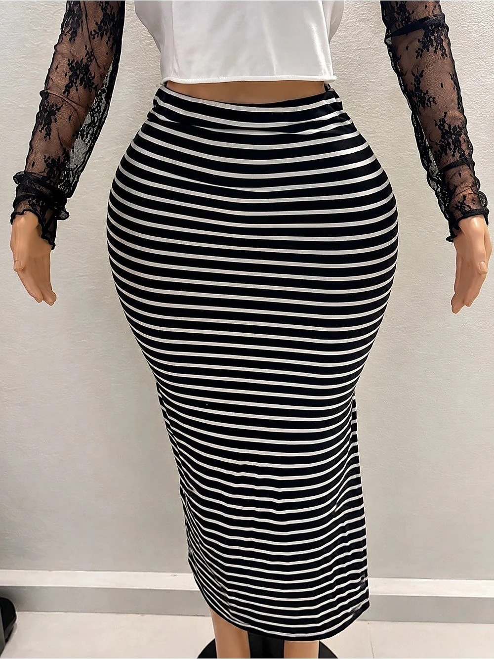 Striped Midi Skirt in Black & White Like New